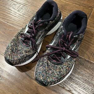 Multicolor Brooks Sneakers